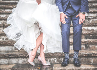 Suknie ślubne z odpinanymi spódnicami