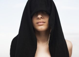 W czym przechowywać biżuterię?