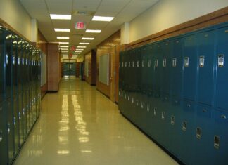 Jaka szafka na buty najlepsza?