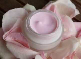 Co lepsze do twarzy serum czy krem? Co lepsze do twarzy serum czy krem?