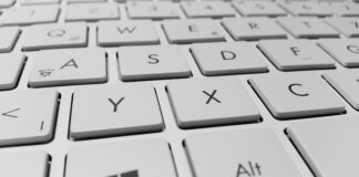 Co lepsze guma czy pasta do włosów?