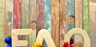 Co oznacza skrót P na kopercie?