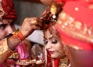 Czy henna farbuje siwe włosy?