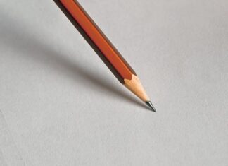 Czy warto usuwać meszek z twarzy?