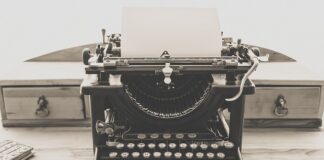 Co to znaczy słowo rekwizyt?