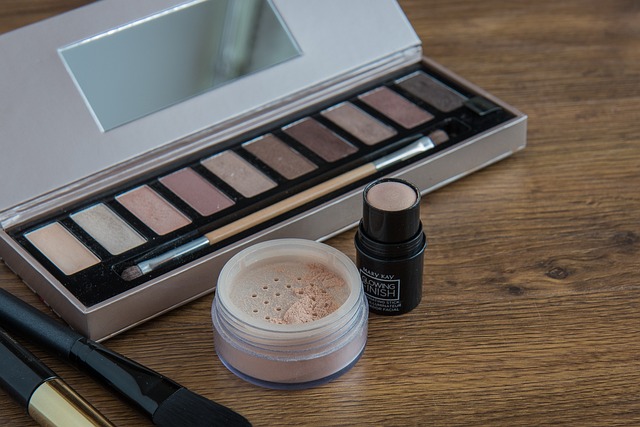 Jaki kolor korektora do jasnej cery? Jaki kolor korektora do jasnej cery?