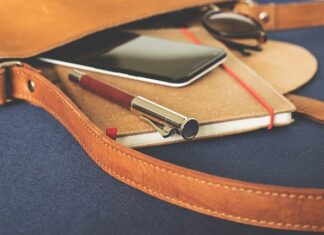 Jak utrzymać porządek w torebce?