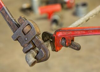 Jak zapiąć koszulę? Jak zapiąć koszulę?